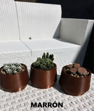 Conjunto de macetas triples de la serie Cónica