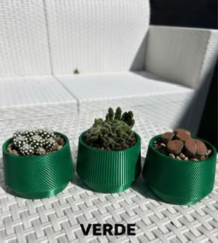 Conjunto de macetas triples de la serie Cónica